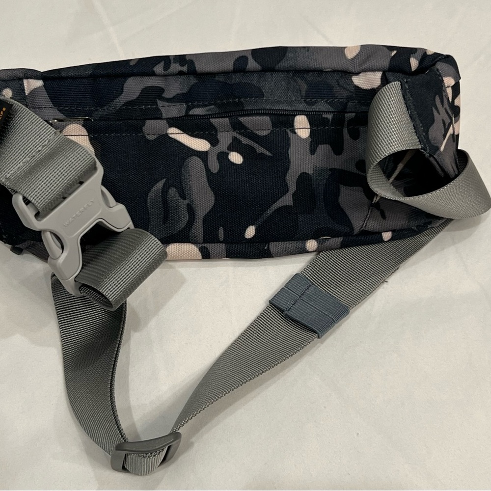 WATERFLY Fanny Pack for Women Men Water Resistant Belt Bag 4 Pockets - Picture 8 of 13